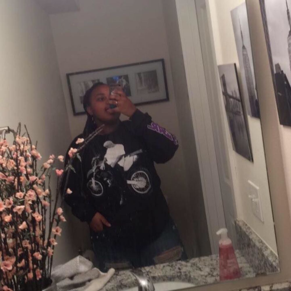 Meet your Posher, Juju